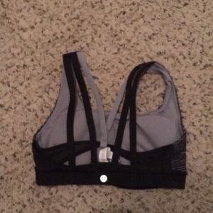Black and grey lululemon sports bra